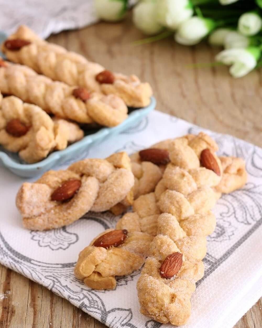 Intorchiate dolcetti della Puglia Intorchiate dolcetti della Puglia